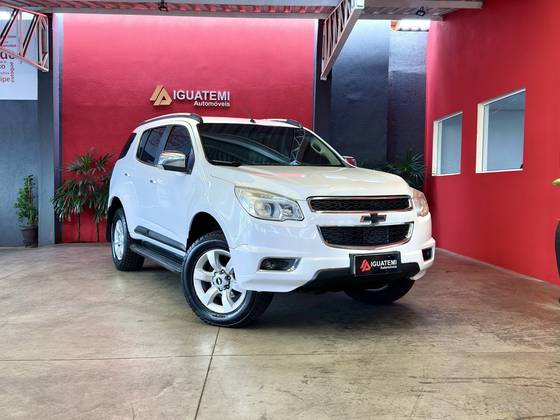 CHEVROLET TRAILBLAZER 2.8 LTZ 4X4 16V TURBO DIESEL 4P AUTOMÁTICO CHEVROLET TRAILBLAZER 2.8 LTZ 4X4 16V TURBO DIESEL 4P AUTOMÁTICO